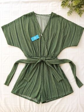 NWT CUPSHE Sage Green Kimono Sleeve Romper Size Small Tie Waist Resort